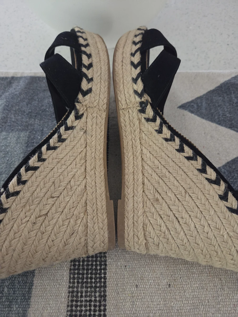Circus by Sam Edelman suede crossover